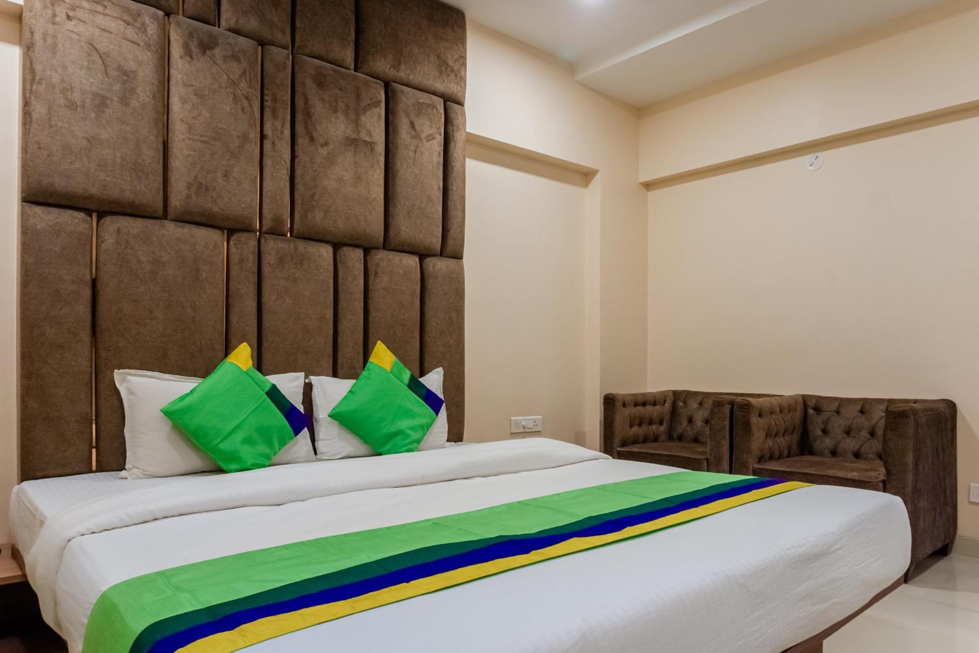 Treebo Blossom - Viman Nagar 3*