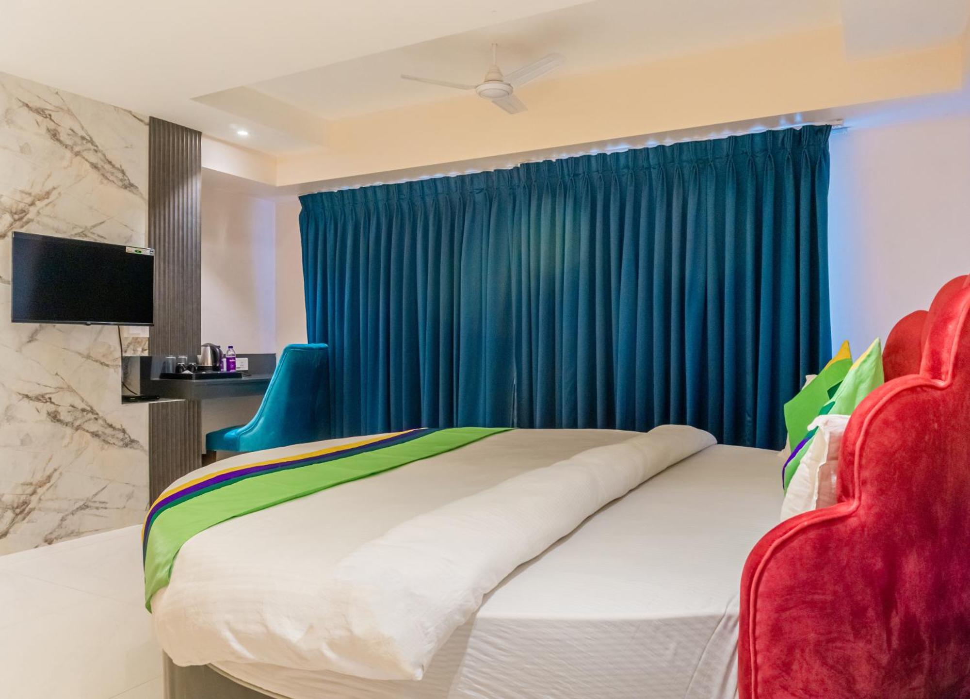Treebo Blossom - Viman Nagar 3* Pune
